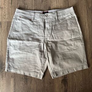 Untuckit Men's Gray Shorts